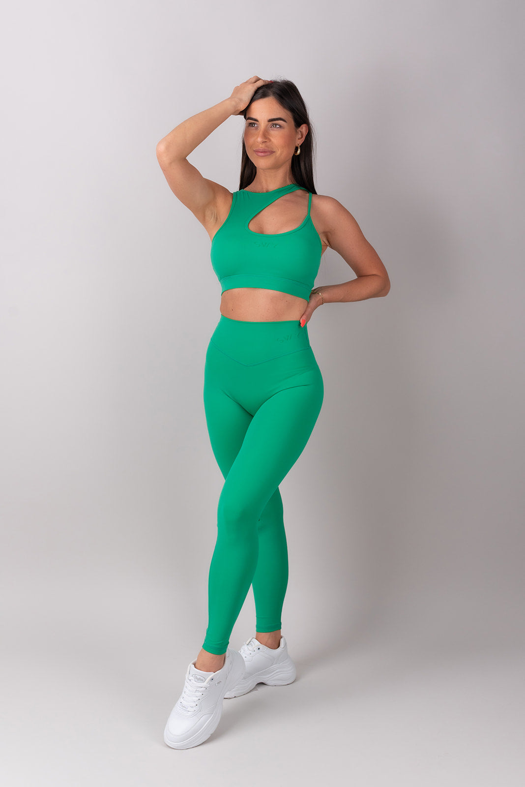 Sleek Cut-Out Nedrček