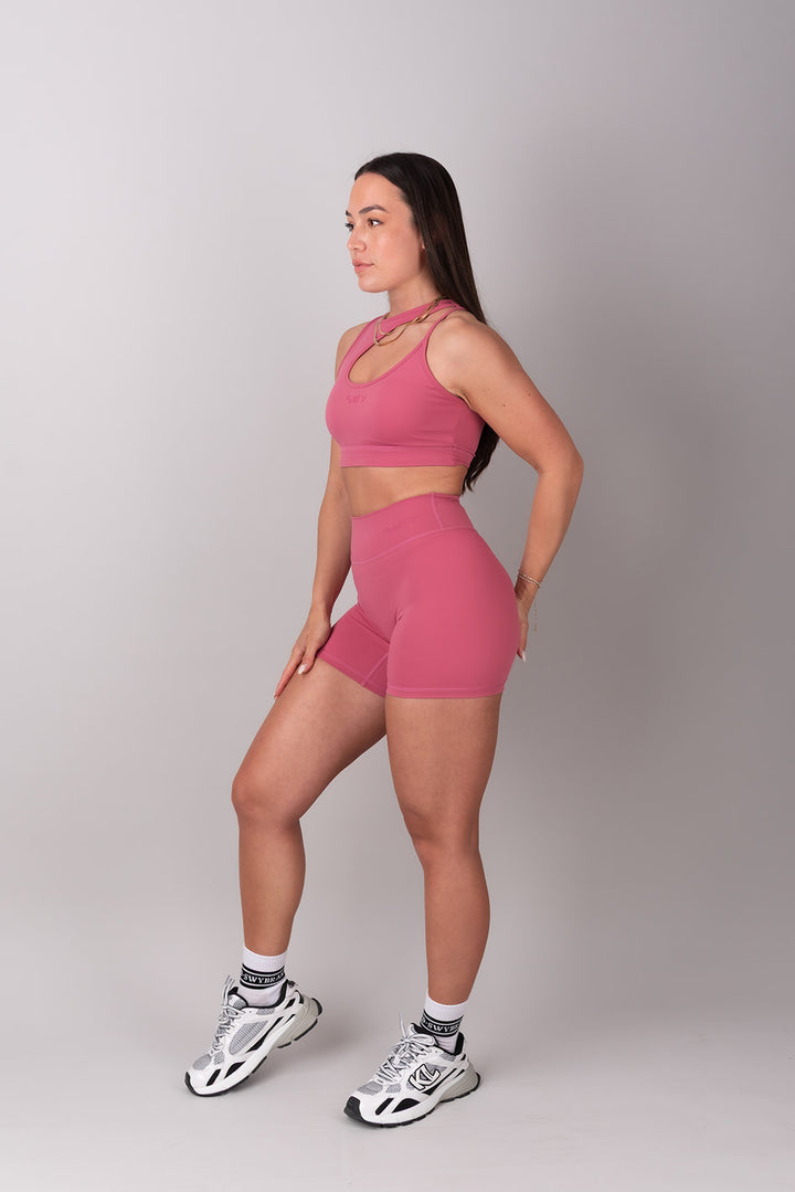 Sleek Cut-Out Nedrček