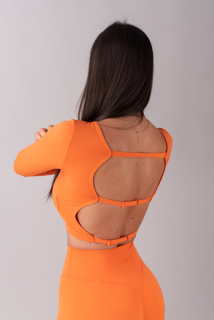 Sleek majica s otvorenim leđima