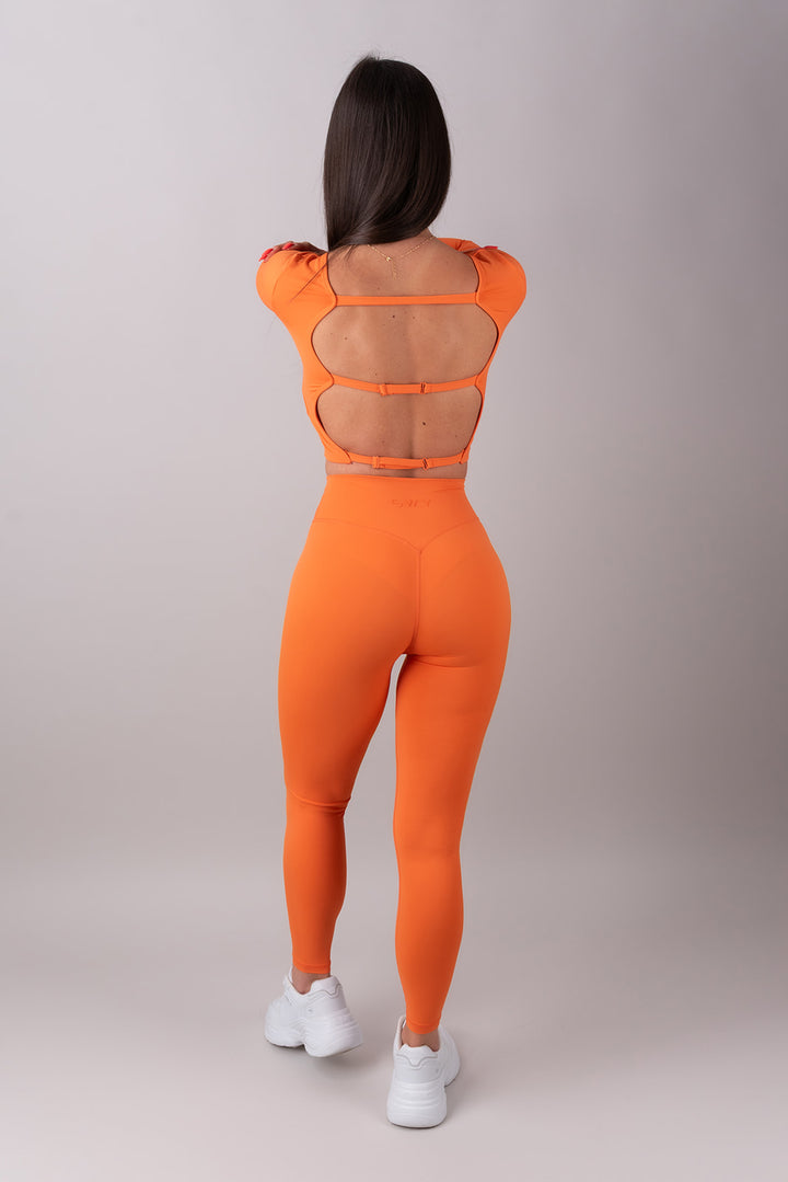 Sleek majica s otvorenim leđima