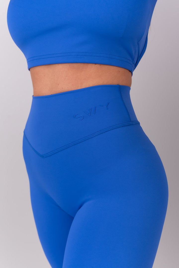 Sleek Classic Tajice