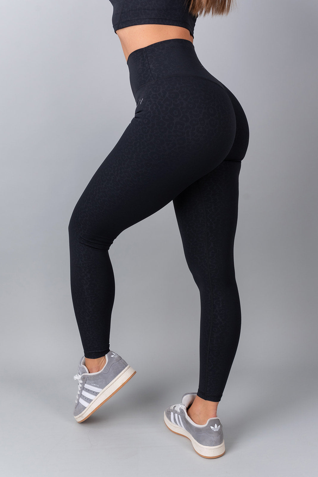 Hidden Scrunch Leggings, Black Leopard – SWY Brand