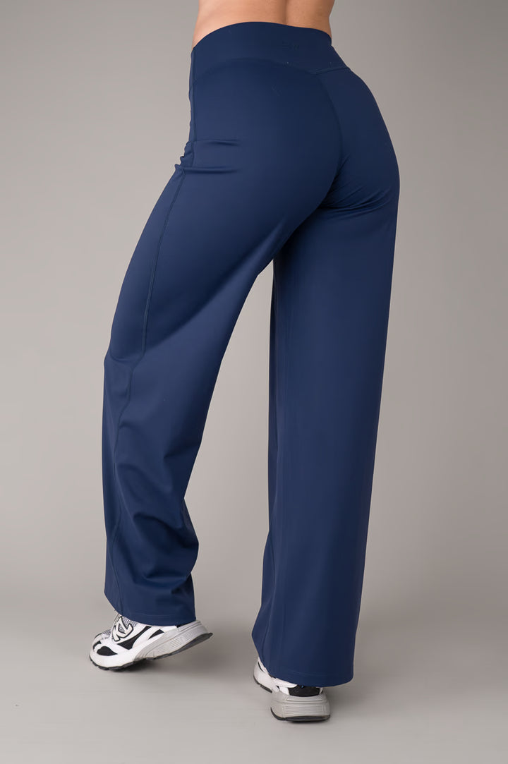 SoftLux Wide Bottoms